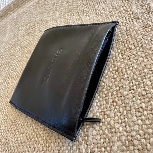 100% Authentic NWT CHANEL Lambskin Large Travel Jewelry Pocket Square Pouch - Picture 3 of 6
